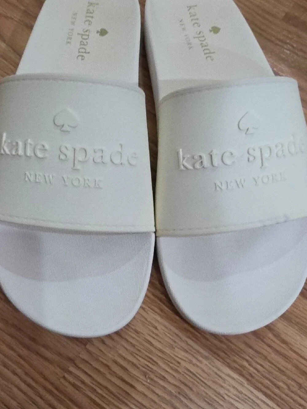 Kate Spade Off-WhiteNew York Sunny E mbossed Slide Sandals- Size 10